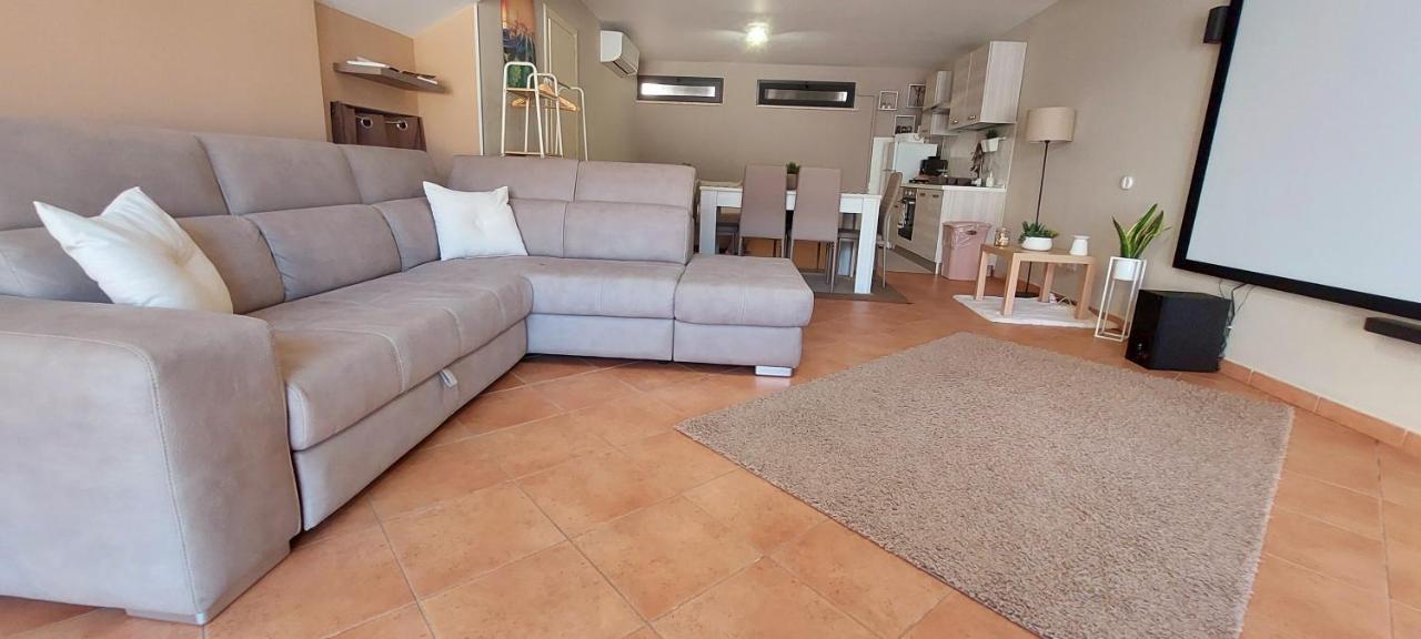 Casa Vacanza A 11 Km Dall'Aeroporto Di Palermo Карини Екстериор снимка