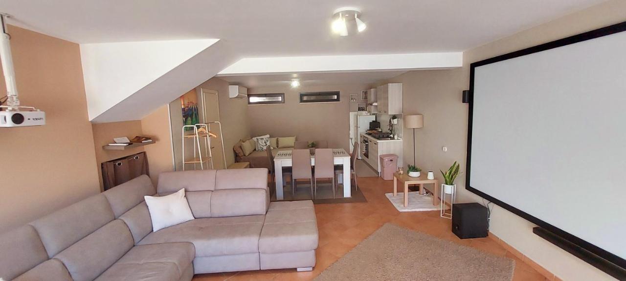 Casa Vacanza A 11 Km Dall'Aeroporto Di Palermo Карини Екстериор снимка